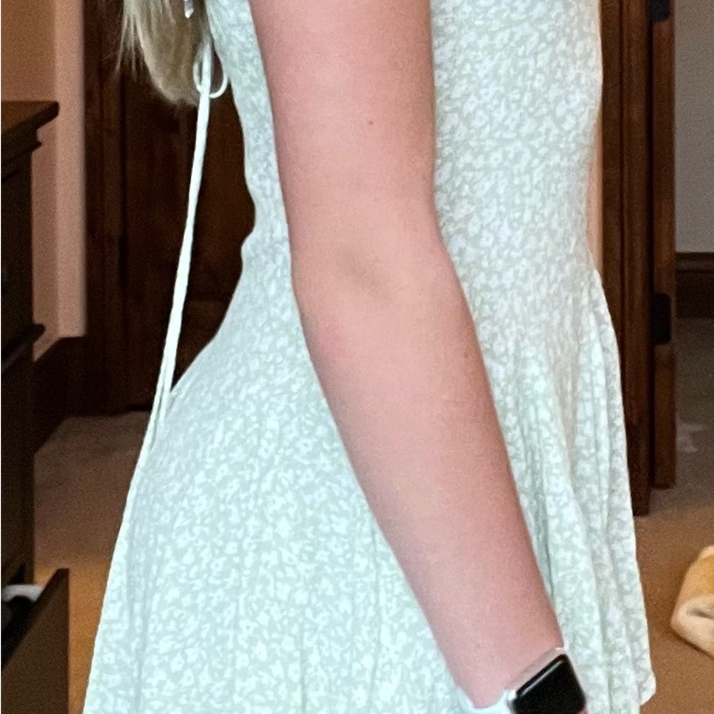 Elegant Green Floral Slip Dress - Picture 8 of 8